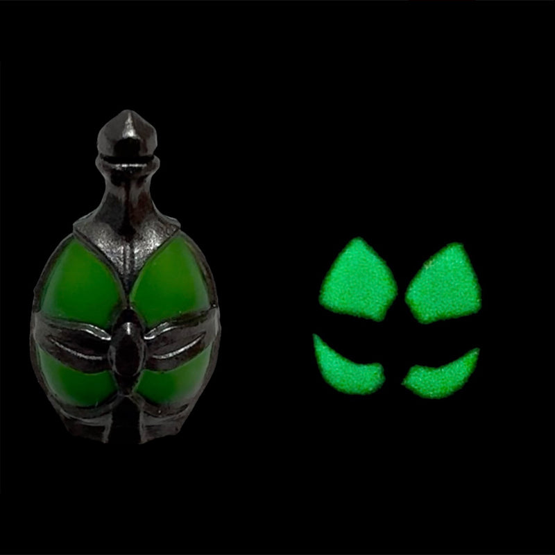 Potion bottle is pictured on the left and to the right is an image of the bottle glowing green in the dark.